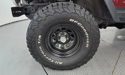 Jeep Wrangler 2003, 183303 км, за 14626.53 USD