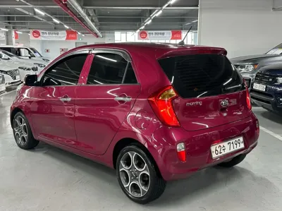 Kia Morning 2013, 98343 км, за 3216.49 USD