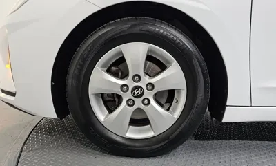 Hyundai Avante 2019, 146052 км, за 5730.28 USD