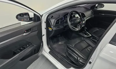 Hyundai Avante 2019, 146052 км, за 5724.7 USD - фото 10