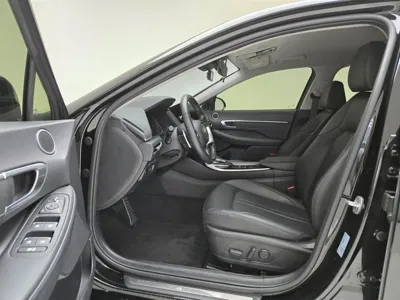 Hyundai Sonata 2022, 78283 км, за 9578.69 USD - фото 9