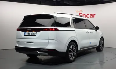 Kia Canival 2023, 72155 км, за 15032.17 USD