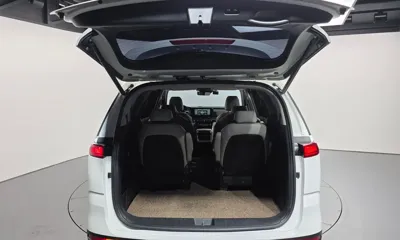 Kia Canival 2023, 72155 км, за 14918.57 USD - фото 20