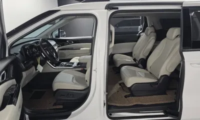 Kia Canival 2023, 72155 км, за 14918.57 USD - фото 26