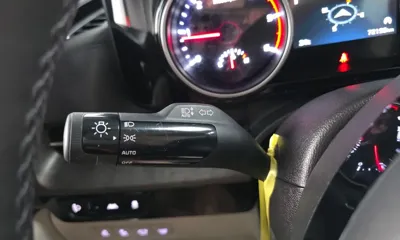 Kia Canival 2023, 72155 км, за 14918.57 USD - фото 32