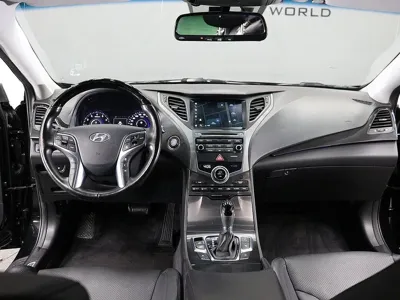 Hyundai Grandeur 2015, 161392 км, за 3807.27 USD
