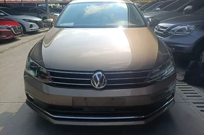 Volkswagen Sagitar 2018, 99900 км, за 7968 USD