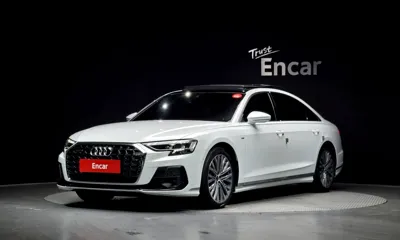 Audi A8 · 2023 год