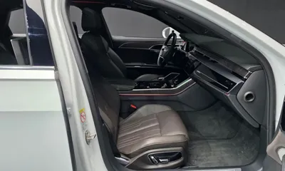 Audi A8 2023, 45120 км, за 53104.9 USD - фото 11