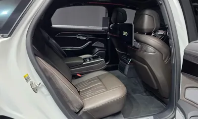 Audi A8 2023, 45120 км, за 53104.9 USD - фото 12