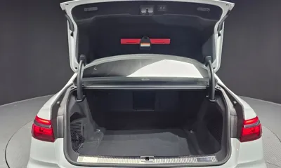 Audi A8 2023, 45120 км, за 53104.9 USD - фото 20