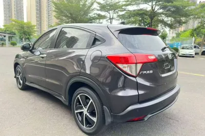 Honda Vezel 2020, 43100 км, за 10819 USD
