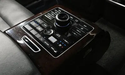Hyundai Equus 2014, 152802 км, за 6906.08 USD - фото 18