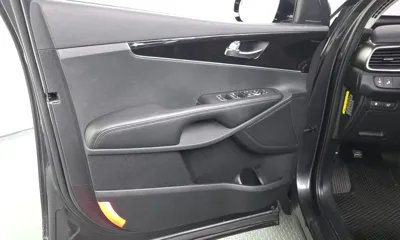 Kia Sorento 2018, 92518 км, за 10569.81 USD - фото 24