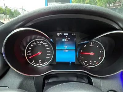Mercedes-Benz C-Class 2019, 63500 км, за 17564.42 USD - фото 7