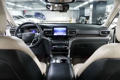 Ford Explorer 2020, 82700 км, за 18051.73 USD - фото 9