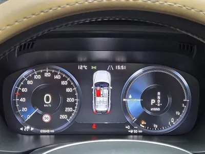 Volvo XC60 2021, 69848 км, за 28093.62 USD - фото 8