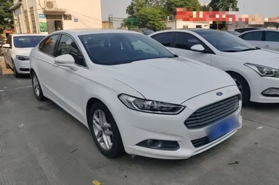 Ford Mondeo 2013, 101400 км, за 6997 USD
