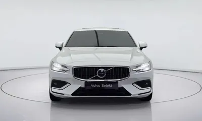 Volvo S60 2023, 29065 км, за 24418.82 USD