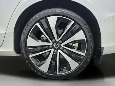 Volvo S60 2023, 29065 км, за 24395.03 USD - фото 6