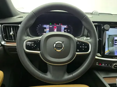 Volvo S60 2023, 29065 км, за 24395.03 USD - фото 14