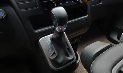 Hyundai Staria 2025, 14422 км, за 22252.86 USD - фото 9