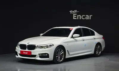 BMW 5-Series · 2018 год