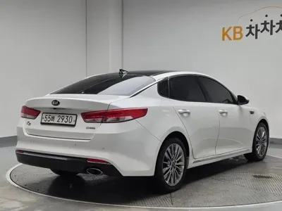 Kia K5 2016, 129900 км, за 4164.47 USD