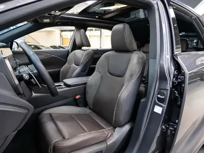 Lexus RX New Energy 2023, 63000 км, за 41141.05 USD - фото 11