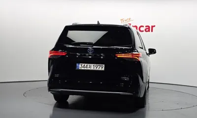 Toyota Sienna 2021, 96507 км, за 27647.7 USD