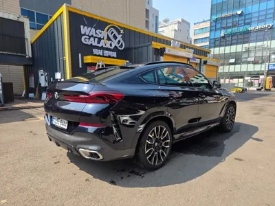BMW X6 2025, 8704 км, за 47775.22 USD