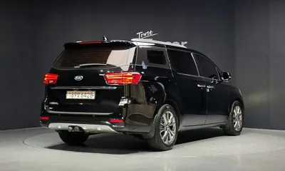 Kia Canival 2019, 150894 км, за 8133.1 USD
