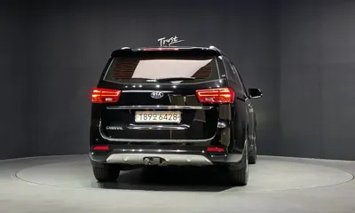 Kia Canival 2019, 150894 км, за 8133.1 USD