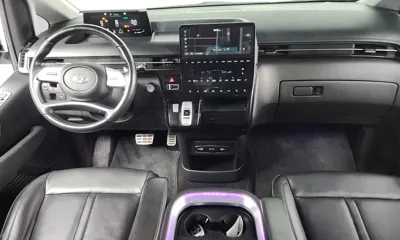 Hyundai Staria 2023, 82391 км, за 19139.06 USD - фото 7