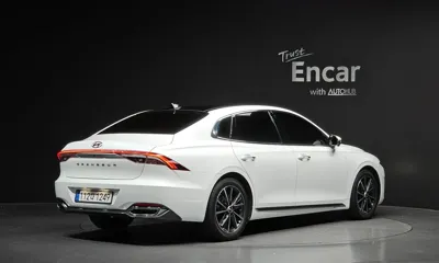 Hyundai Grandeur 2022, 80718 км, за 14798.74 USD