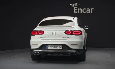 Mercedes-Benz GLC-Class 2021, 90925 км, за 31180.26 USD