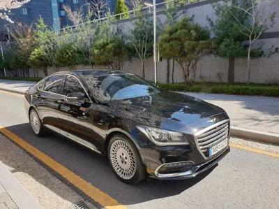 Genesis G80 · 2017 год