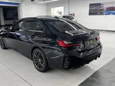 BMW 3 Series 2023, 40000 км, за 24530.96 USD