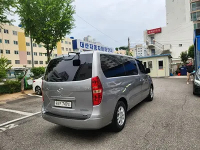 Hyundai Starex 2012, 185920 км, за 3386.08 USD
