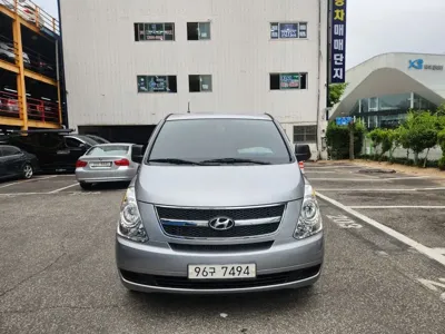 Hyundai Starex 2012, 185920 км, за 3386.08 USD