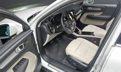 Volvo XC40 2023, 34839 км, за 23614.38 USD - фото 10