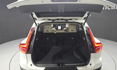 Volvo XC40 2023, 34839 км, за 23614.38 USD - фото 20