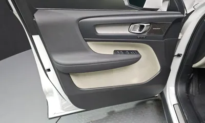 Volvo XC40 2023, 34839 км, за 23614.38 USD - фото 24