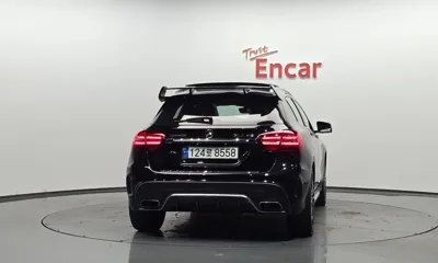 Mercedes-Benz GLA-Class 2018, 130690 км, за 12703.59 USD
