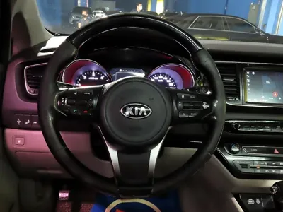 Kia Canival 2016, 299800 км, за 4485.47 USD - фото 17