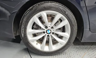BMW 5-Series 2016, 51070 км, за 12406.46 USD