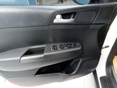 Kia Sportage 2019, 114214 км, за 10141.06 USD - фото 15