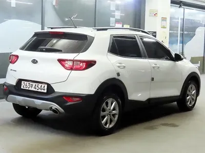 Kia Stonic 2019, 176976 км, за 4879.48 USD