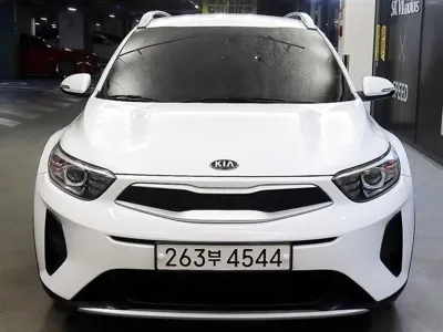 Kia Stonic 2019, 176976 км, за 4879.48 USD