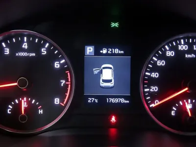 Kia Stonic 2019, 176976 км, за 4879.48 USD - фото 8